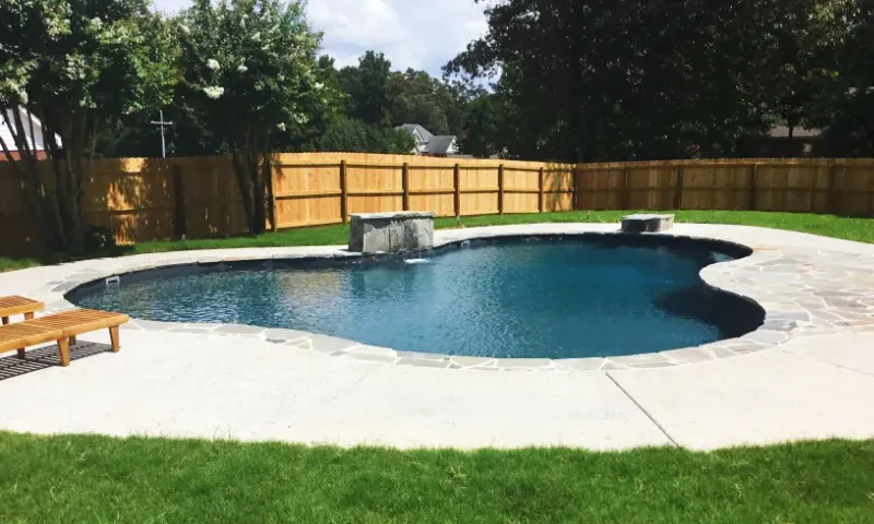 A lagoon shape pool design is great for reaxing in the water.